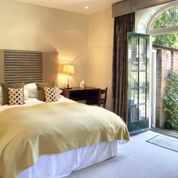 Horse & Groom - The Garden Double bedroom