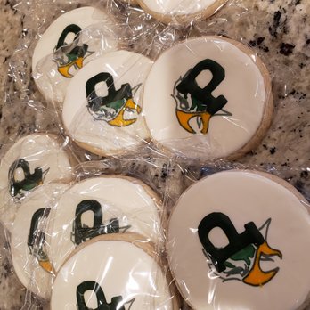 Stacey's Sweet Temptations - a dozen decorated cookies - Custom Cakes Near Me