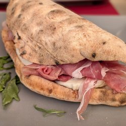 Leone Rosso Café - paninis