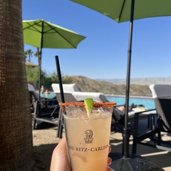 Air Pool Bar - Welcome drink - Bars Near Me - Rancho Mirage, California Air Pool Bar - Welcome drink - Bars Near Me - Rancho Mirage, California