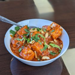 Naans Indian Bar and Grill - Paneer 555
