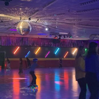 SKATE-O-MANIA - Updated January 2026 - 28 Photos & 13 Reviews - 400