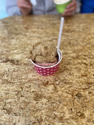 Inside Scoop Creamery by null