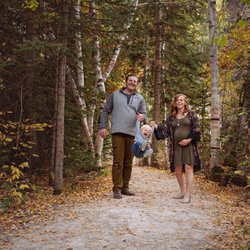 Legacy Photo and Design - A photo of a family on the woods