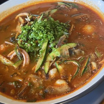 Berkeley Social Club - Spicy Seafood Dolsot - Breakfast & Brunch Near Me - Berkeley, California