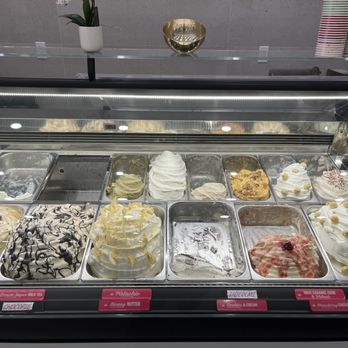 Sundaes Best - Ice Cream & Frozen Yogurt Near Me - Palisades Park, New Jersey