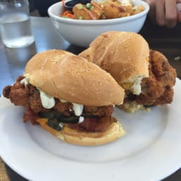 Cold fried chicken sandwich Cold fried chicken sandwich
