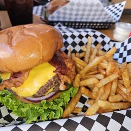 Double Cheeseburger