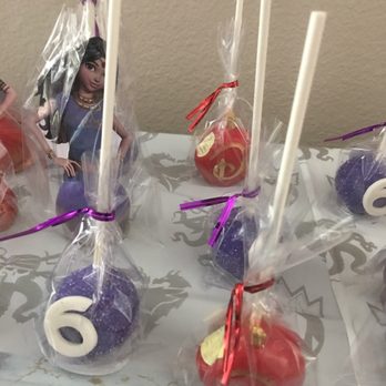 Chiwee's Cookies And Cake Pops - Descendants - Desserts Near Me Chiwee's Cookies And Cake Pops - Descendants - Desserts Near Me