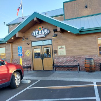 Texas Roadhouse - the entrance to the restaurant - American Near Me - Apple Valley, Minnesota