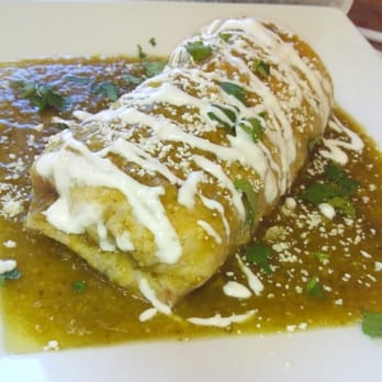 Antojitos Mexicanos Restaurant - Green wet burrito - Mexican Near Me - Paramount, California