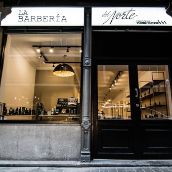 La Barbería del Norte - Escaparate. - Barbers Near Me - Bilbao, BI