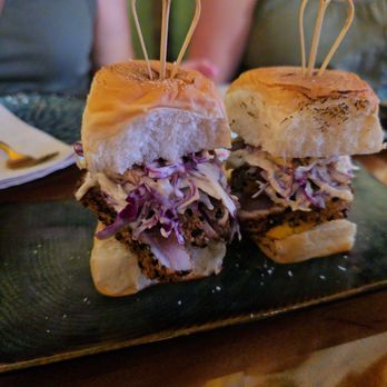 Tikehau Lounge - Ahi sliders, amazing! - Cocktail Bars Near Me - Kihei, Hawaii Tikehau Lounge - Ahi sliders, amazing! - Cocktail Bars Near Me - Kihei, Hawaii