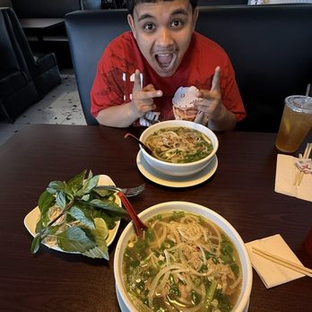 HuDa Pho - 07. SIMPLY PHO- Beef Broth, Steak, and extra noodles! - Vietnamese Near Me - Phoenix, Arizona HuDa Pho - 07. SIMPLY PHO- Beef Broth, Steak, and extra noodles! - Vietnamese Near Me - Phoenix, Arizona