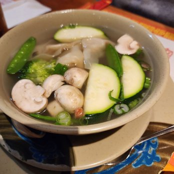 Century Dragon - Wonton soup that should be excluded from your taste buds - Chinese Near Me - Burbank, California