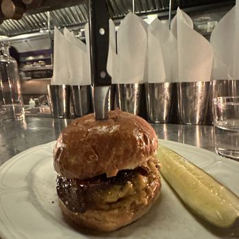 Au Cheval - Single Cheeseburger - Bars Near Me - Chicago, Illinois