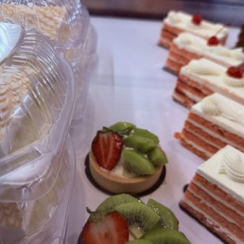 Yava Bakery And Cafe - Bakeries Near Me - Fresno, California