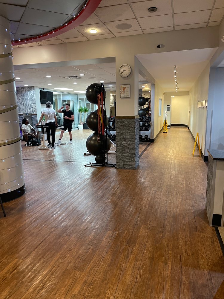 Social spots from Fitness 19