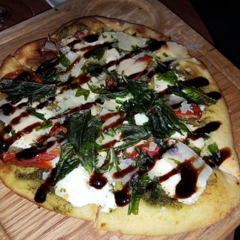 Bin 216 - Napoleon Flatbread - Tapas/Small Plates Near Me - Cleveland, Ohio Bin 216 - Napoleon Flatbread - Tapas/Small Plates Near Me - Cleveland, Ohio