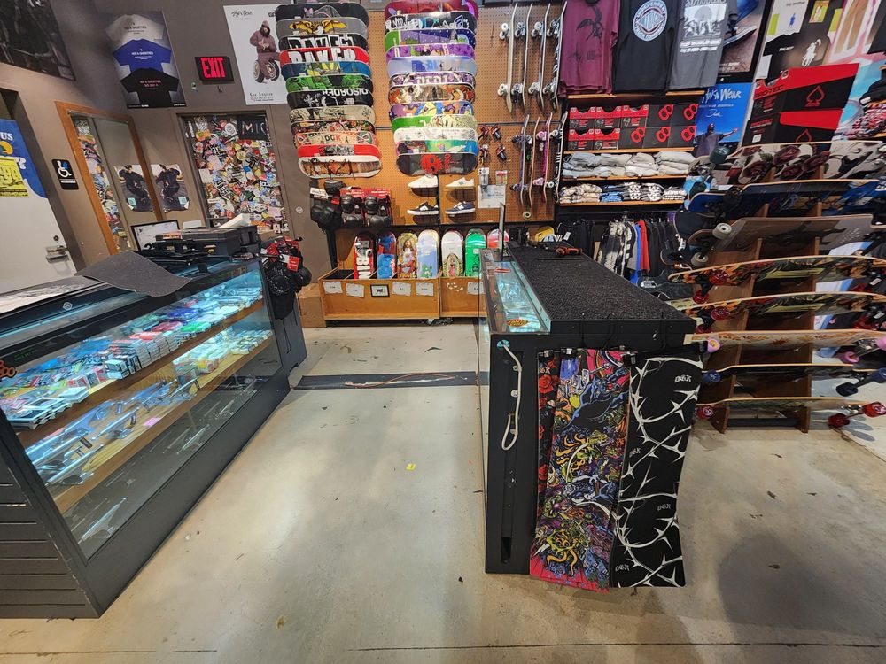 Zumiez Logo