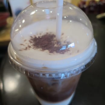 Café Vasco da Gama - Delicious iced coffee - Cafes Near Me - Montreal, Quebec Café Vasco da Gama - Delicious iced coffee - Cafes Near Me - Montreal, Quebec