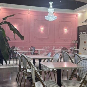 Confections Bakery & Cafe - Bakeries Near Me - Duluth, Georgia