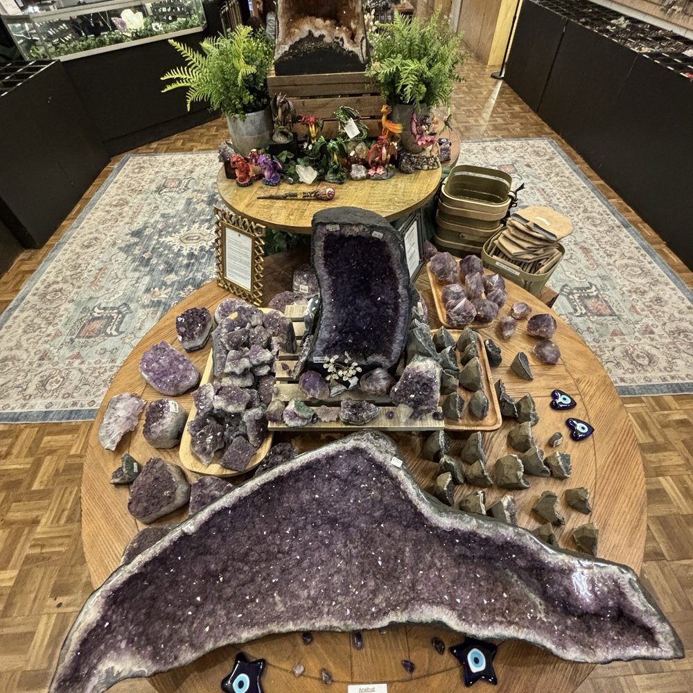 Stoneage Natural Rocks - Large amethyst crystal - Gemstones & Minerals Near Me - Jacksonville, North Carolina Stoneage Natural Rocks - Large amethyst crystal - Gemstones & Minerals Near Me - Jacksonville, North Carolina