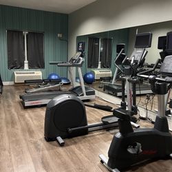 Holiday Inn Express & Suites Winona North - Fitness center