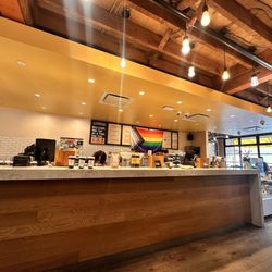 Philz Coffee - Pick up and order counters