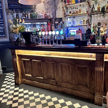 Old Swan - Pubs Near Me - London, XGL Old Swan - Pubs Near Me - London, XGL