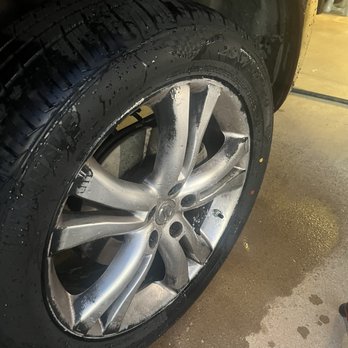 Discount Tire - Leak in valve - Tires Near Me - Glendale, Arizona Discount Tire - Leak in valve - Tires Near Me - Glendale, Arizona