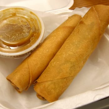 Thida's Thai Restaurant - vegetarian spring rolls as part of lunch special - Thai Near Me - Winnipeg, Manitoba
