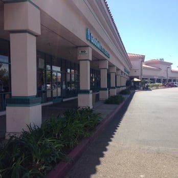 Goodwill - Front - Thrift Stores Near Me - Thousand Oaks, California
