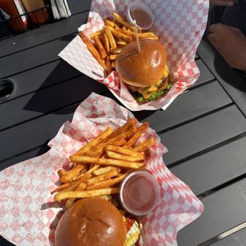 The Flying Goat cafe' - Bacon cheeseburgers - Coffee & Tea Near Me - Panguitch, Utah The Flying Goat cafe' - Bacon cheeseburgers - Coffee & Tea Near Me - Panguitch, Utah