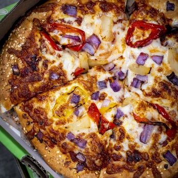 Red Swan Pizza - Canadian Veggie Pizza - Pizza Near Me - Pickering, Ontario Red Swan Pizza - Canadian Veggie Pizza - Pizza Near Me - Pickering, Ontario