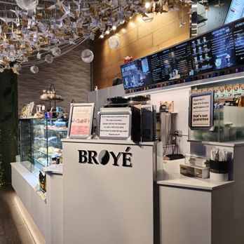 Broye Cafe & Bakery - The atmosphere inside the store - Themed Cafes Near Me - Vancouver, British Columbia Broye Cafe & Bakery - The atmosphere inside the store - Themed Cafes Near Me - Vancouver, British Columbia