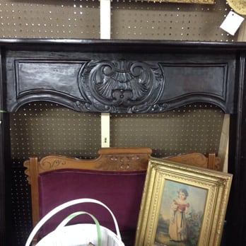 Daphne Antique Galleria - Antiques Near Me - Daphne, Alabama Daphne Antique Galleria - Antiques Near Me - Daphne, Alabama