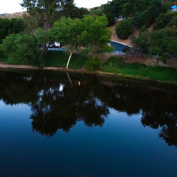 Champagne Lakes RV Resort - Peaceful & tranquil lake, summers here are wonderful. - RV Parks Near Me - Escondido, California
