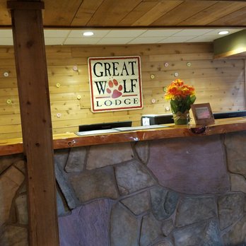 Great Wolf Lodge - Check in desk. - Resorts Near Me - Williamsburg, Virginia