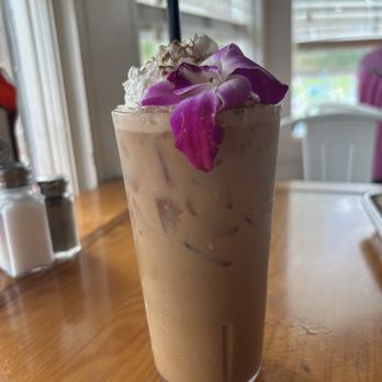 Cinnamon Sugar and Spice Cafe - Cinnamon vanilla iced latte - Breakfast & Brunch Near Me - Albuquerque, New Mexico Cinnamon Sugar and Spice Cafe - Cinnamon vanilla iced latte - Breakfast & Brunch Near Me - Albuquerque, New Mexico