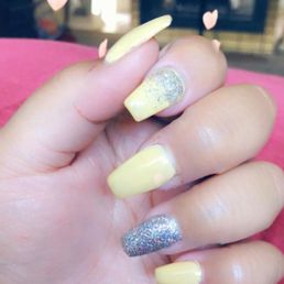 California Hollywood Nails 12 Photos 13 Reviews Nail Salons 975 Academy Blvd N Colorado Springs Co Phone Number Yelp