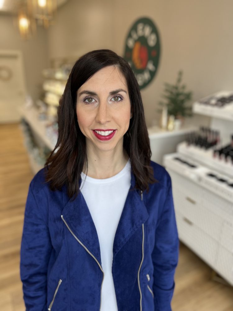 BLEND AND BRIGHT SALON Updated June 2024 23 Photos 1315 SW