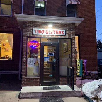 Two Sisters - Thai Near Me - Walworth, Wisconsin