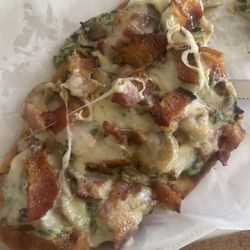 The Oaks Tavern - Popeye flatbread