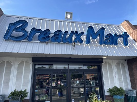 BREAUX MART - Updated February 2026 - 54 Photos & 83 Reviews - 3233