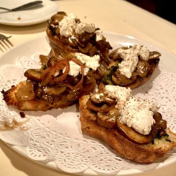 La Traviata - Bruschetta del Giorno, special way - Italian Near Me - San Francisco, California La Traviata - Bruschetta del Giorno, special way - Italian Near Me - San Francisco, California