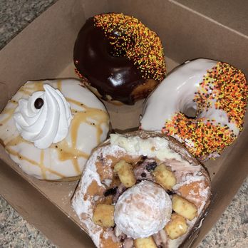 Swillerbees Craft Donuts & Coffee - Look at all that deliciousness! - Donuts Near Me - Flagler Beach, Florida Swillerbees Craft Donuts & Coffee - Look at all that deliciousness! - Donuts Near Me - Flagler Beach, Florida
