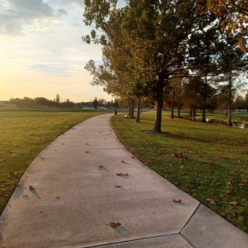 Barber Park - Dog Parks Near Me - Orlando, Florida