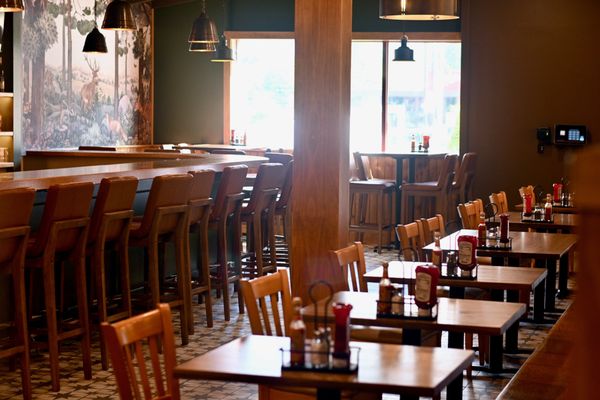 THE RED FOX - Updated July 2024 - 15 Photos & 10 Reviews - 562 Russ Ave