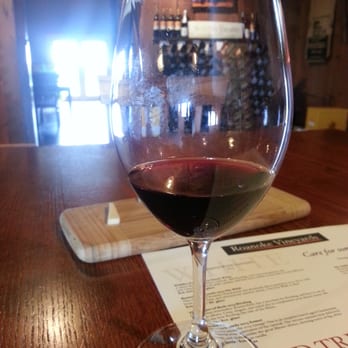 Roanoke Vineyards - 2010 Merlot - Wineries Near Me - Riverhead, New York Roanoke Vineyards - 2010 Merlot - Wineries Near Me - Riverhead, New York